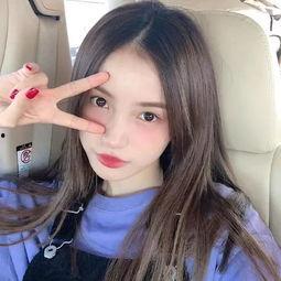 抖音女网红玻璃吃瓜视频,惊险瞬间引网友热议